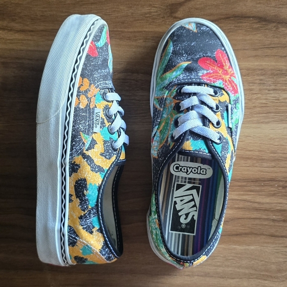 Vans x Crayola Authentic Skate Shoes "Van Doren inspired" Womens Size 5 - Picture 1 of 7
